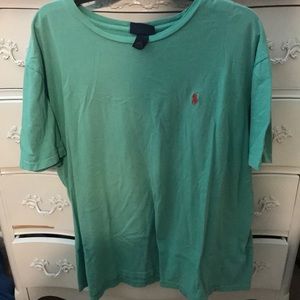 polo t-shirt